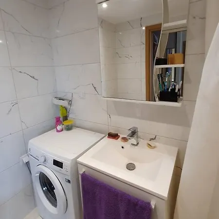 Bright 3-room In Mustamaee Apartment *